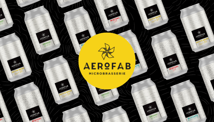 Bannière avec logo de la marque