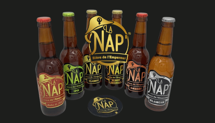 Bannière avec logo de la marque